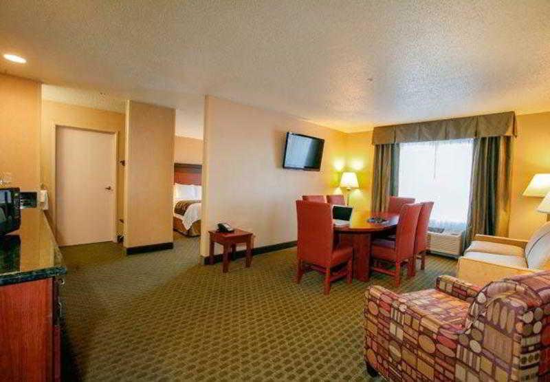 Fairfield Inn & Suites Detroit Livonia Bilik gambar